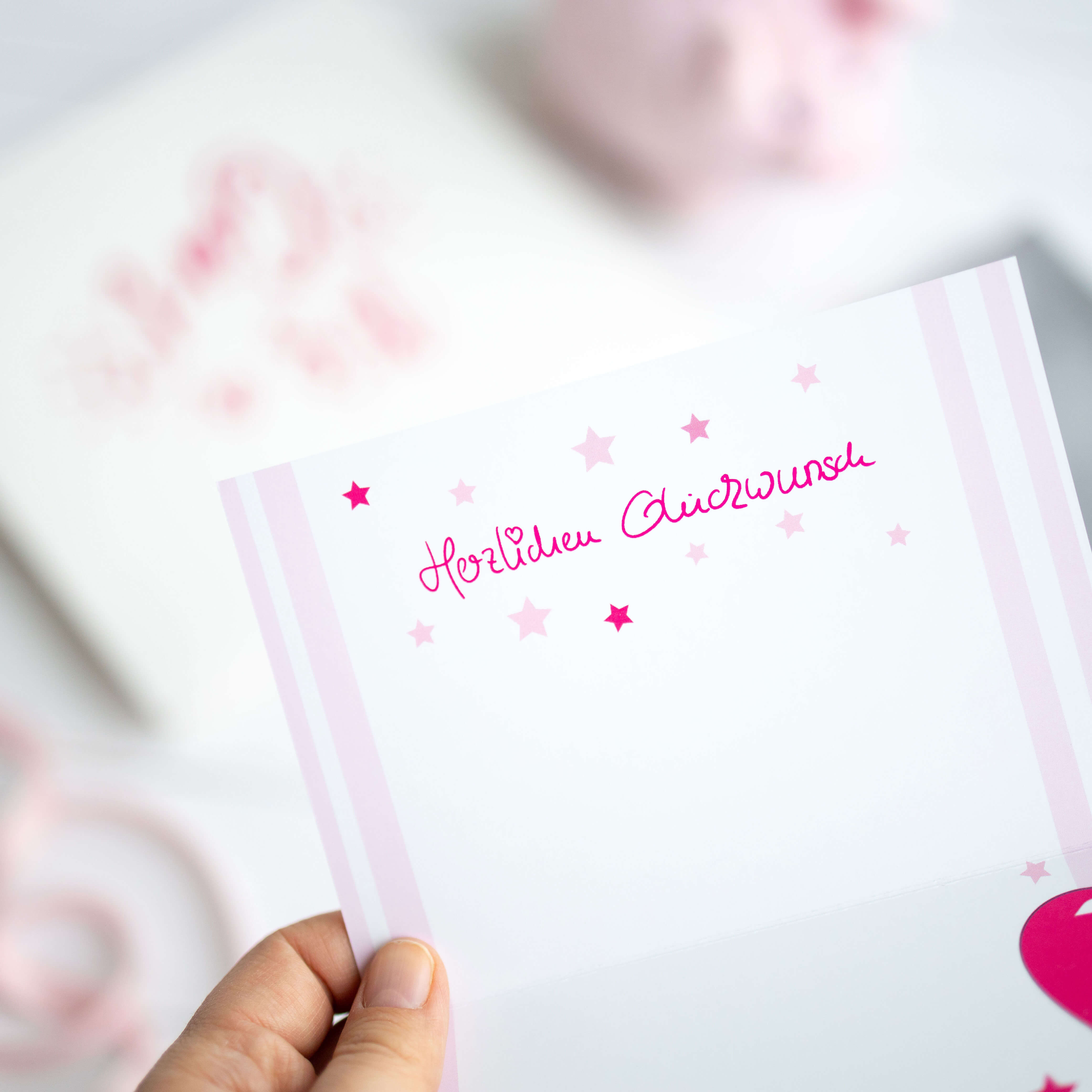Geschenkset Geburt Mädchen - Plüsch Sparschwein, Karte, Mulltuch und hochwertige Tasche Geschenkset Geburt Mädchen - Plüsch Sparschwein, Karte, Mulltuch und hochwertige Tasche