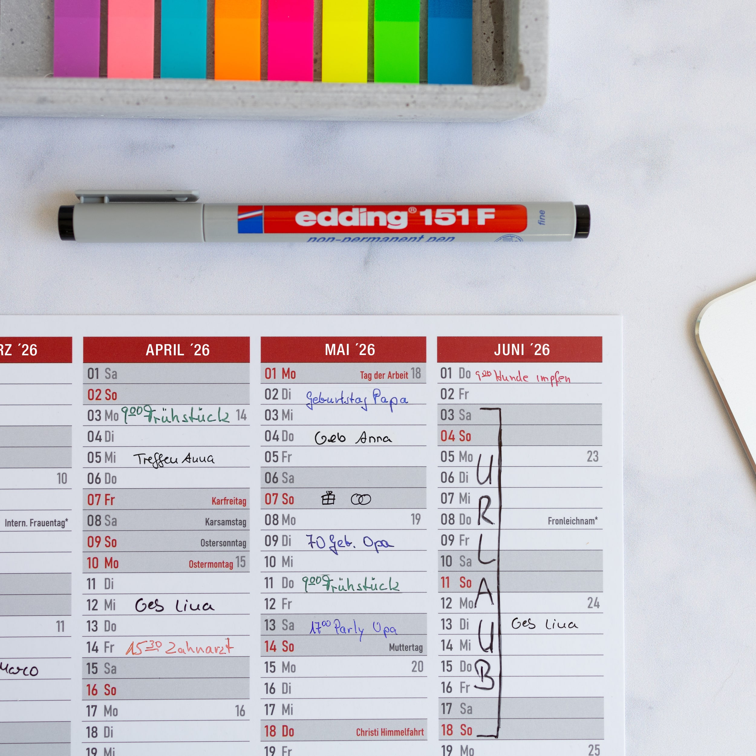 A4 abwischbar Tafelkalender ROT +4 Stifte 2026 "Folie" Jahreskalender wiederbeschreibbar FSC